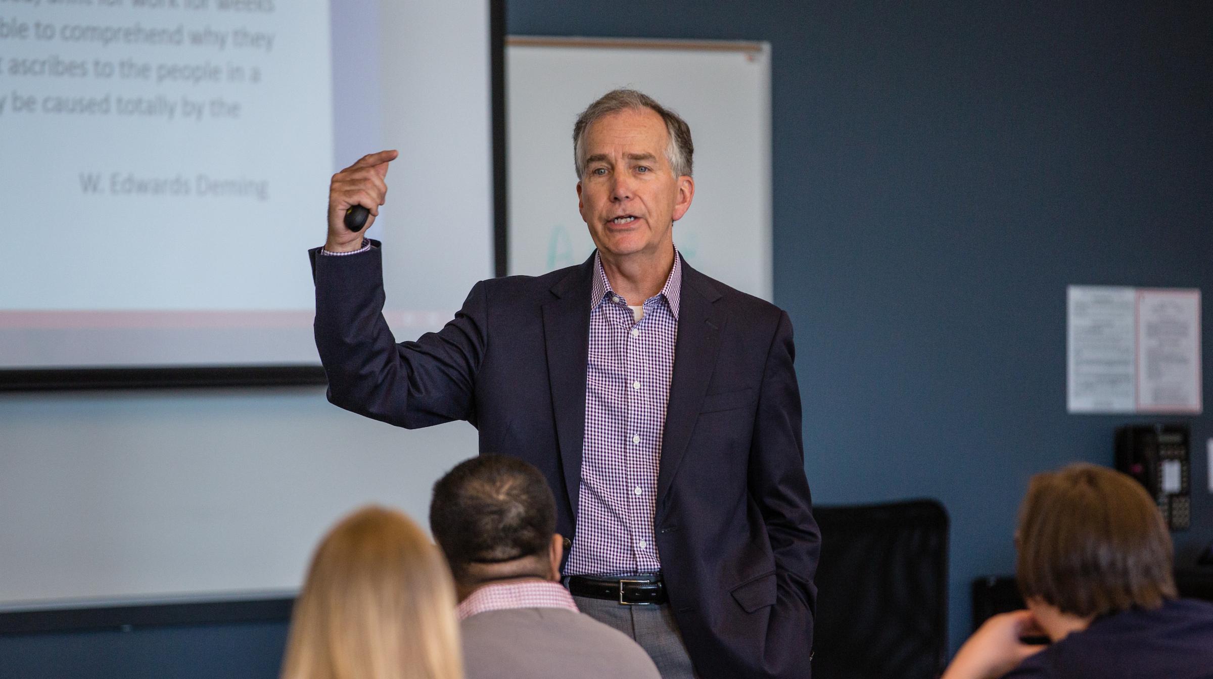 Executive Lecturer Nirtaut lecturing during Global Management class